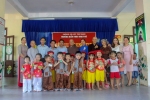 BTS Phật giáo huyện tặng quà Trung thu tại Trường mầm non Vinh Phú